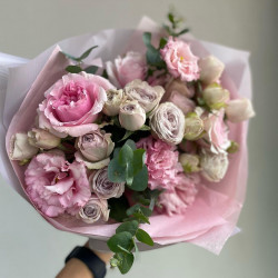 Букет «Белые пионовидные розы»